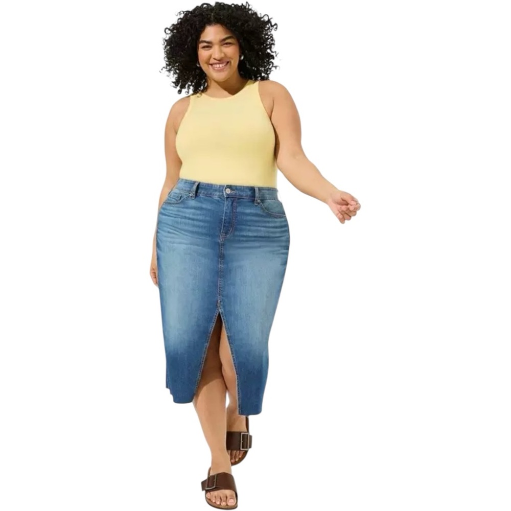 Torrid Plus Size 16 Light Wash Denim Midi Skirt Front Slit Raw Hem Feel the Fit